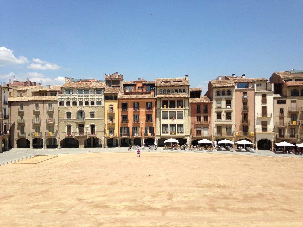 Apartaments Vicus 2 Con Vistas A La Plaza Mayor De 维克 外观 照片
