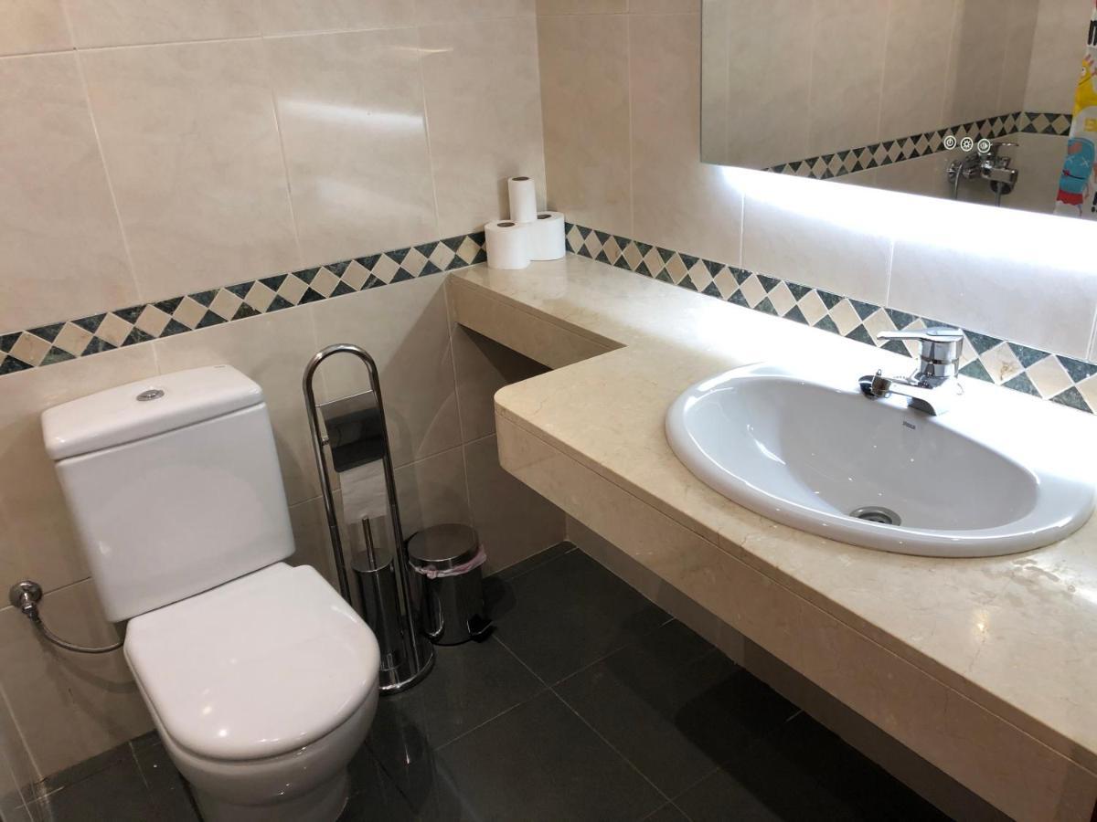Apartaments Vicus 2 Con Vistas A La Plaza Mayor De 维克 外观 照片