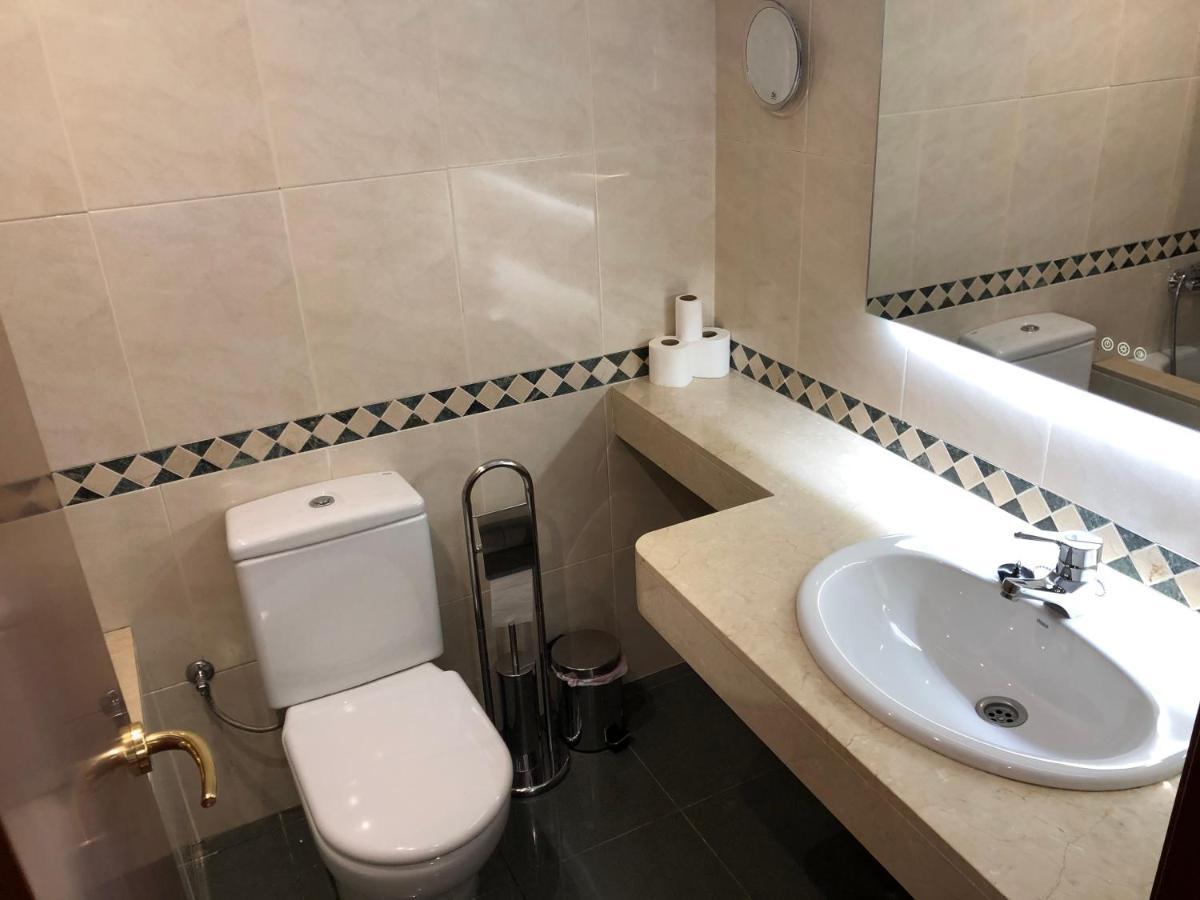 Apartaments Vicus 2 Con Vistas A La Plaza Mayor De 维克 外观 照片