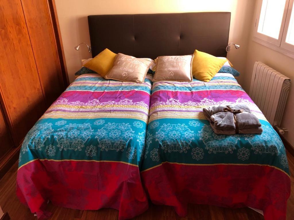 Apartaments Vicus 2 Con Vistas A La Plaza Mayor De 维克 外观 照片